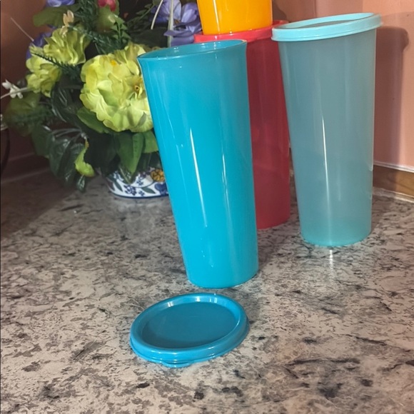 Tupperware  Colorful Tumbler Set 4 - Picture 3 of 4